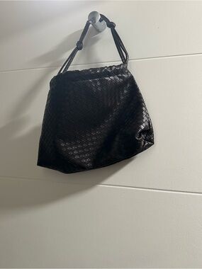 Cosbar Woven Shoulder Bag - brown